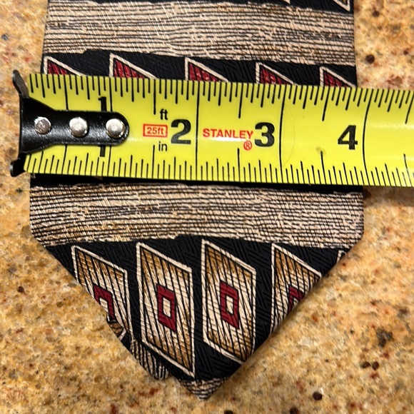 JONATHAN WACHTEL HANDSEWN SILK NECKTIE WITH BLACK, TAN AND BURGUNDY PATTERN - Picture 6 of 6